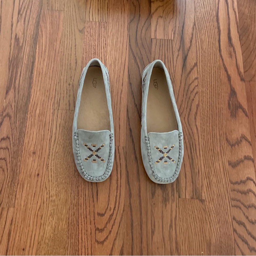 Women's Gray Moccasins